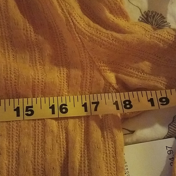 Abound medium yellow cropped lightweight button up v neck sweater - Picture 6 of 11